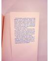 Contracubierta de AZÚCAR Y ESPECIAS O… COMO PERROS (Nigel Williams) Universitat de Valencia 1995