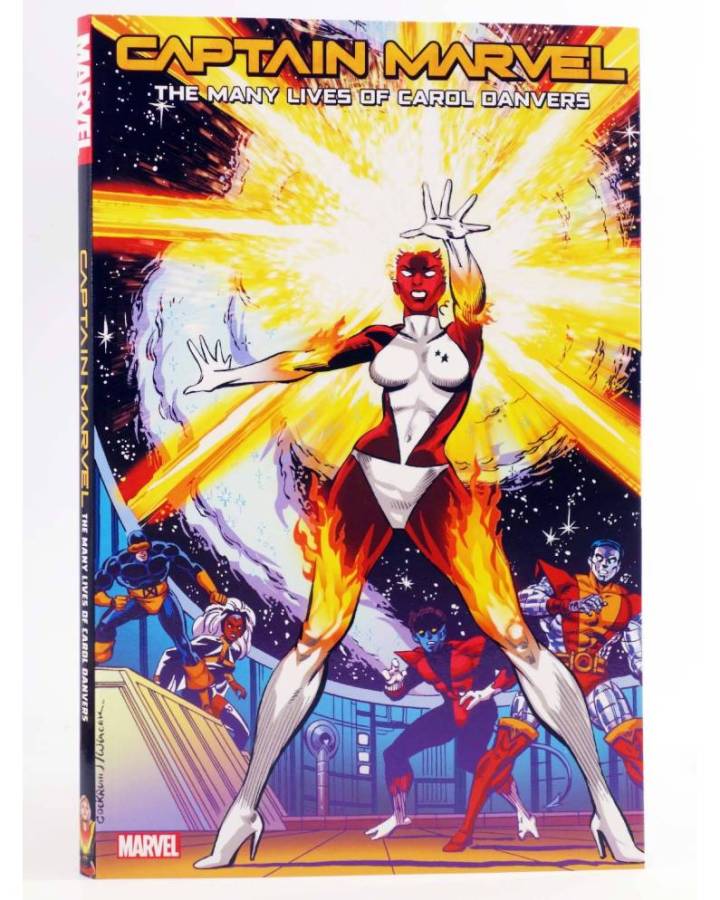 Cubierta de CAPTAIN MARVEL THE MANY LIVES OF CAROL DANVERS TPB (Vvaa) Marvel 2020. EN INGLÉS