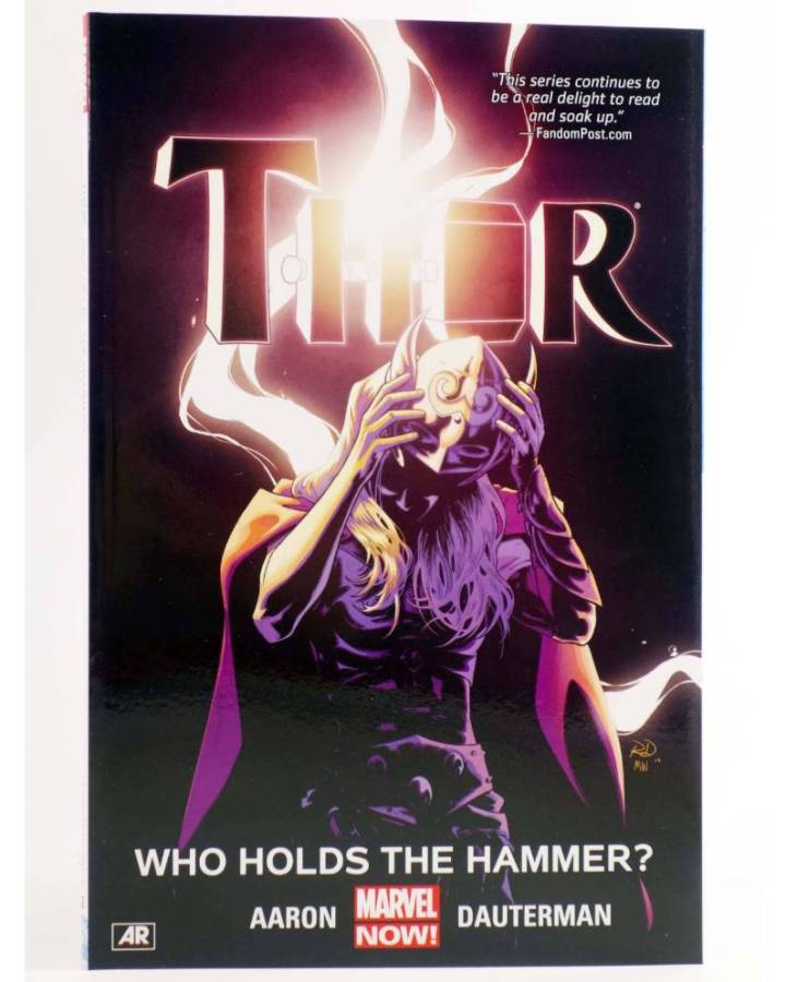 Cubierta de THOR MARVEL NOW 2. WHO HOLDS THE HAMMER? TPB (Jason Aaron / Russell Dauterman) Marvel 2016. EN INGLÉS