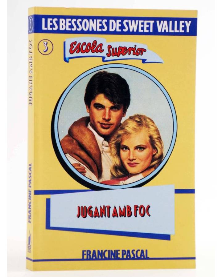 Cubierta de BESSONES DE SWEET VALLEY ESCOLA SUPERIOR 3. JUGANT AMB FOC (Kate Williams / Francine Pascal) Molino 1993